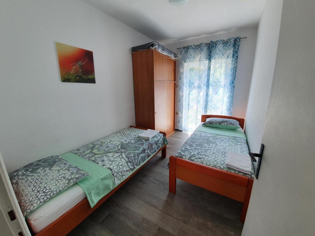 Apartments Dora Вантачичі Екстер'єр фото