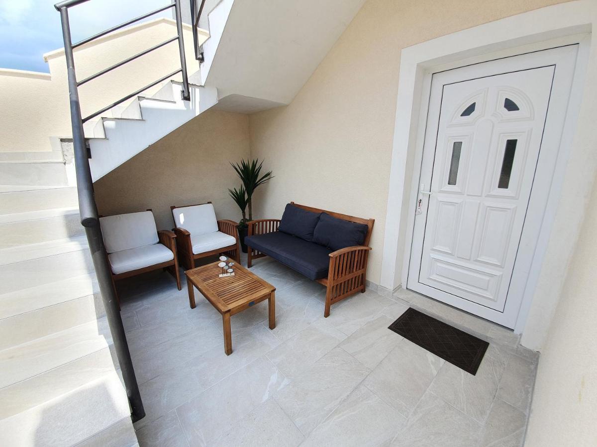 Apartments Dora Вантачичі Екстер'єр фото