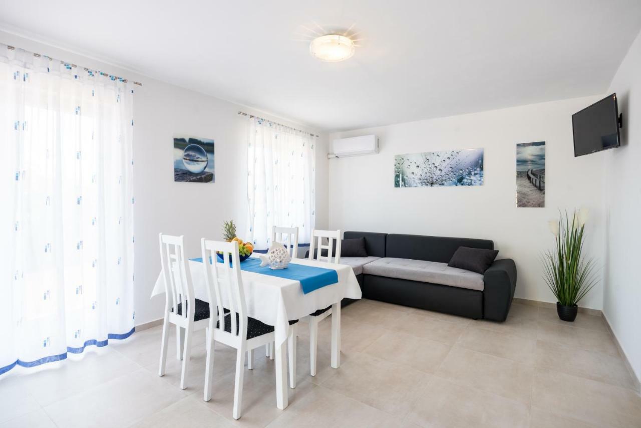 Apartments Dora Вантачичі Екстер'єр фото