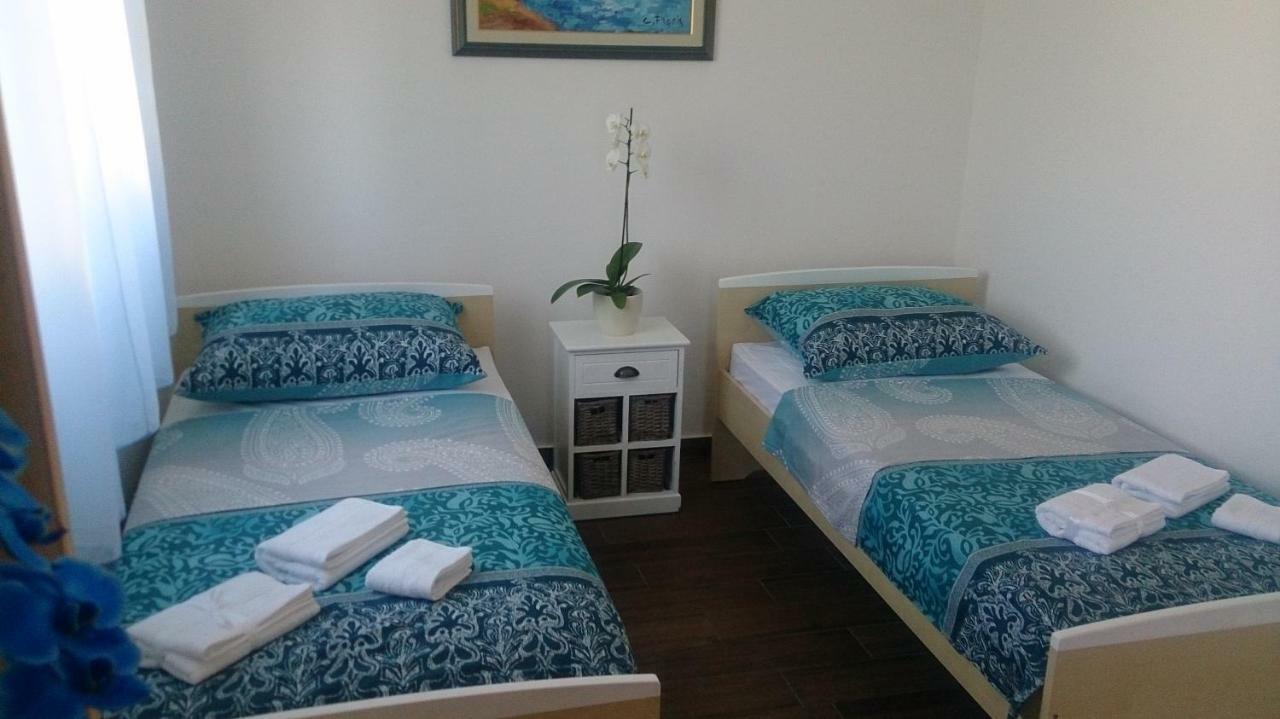 Apartments Dora Вантачичі Екстер'єр фото